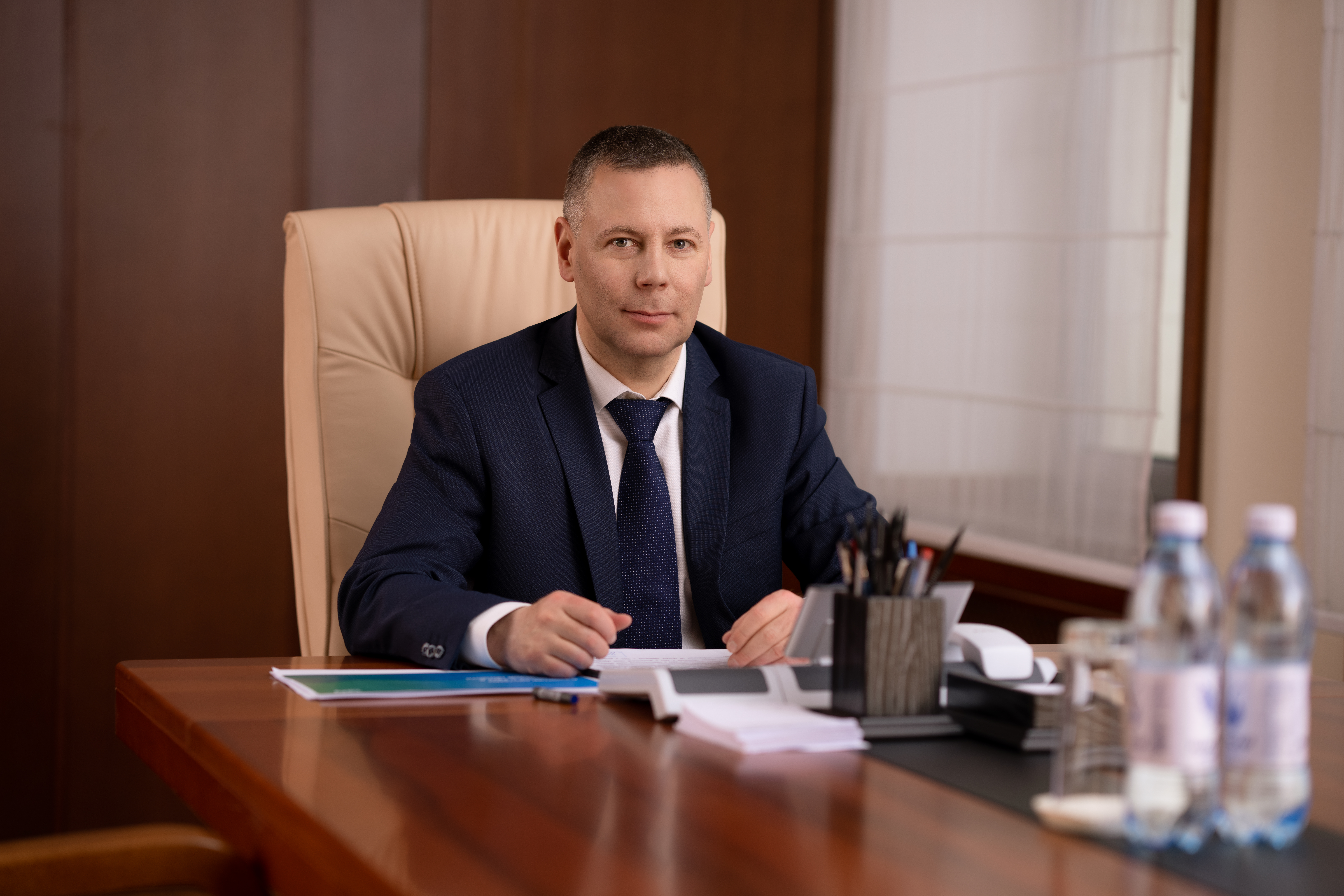 Поздравление губернатора Михаила Евраева с Днем работников бытового обслуживания населения и жилищно-коммунального хозяйства